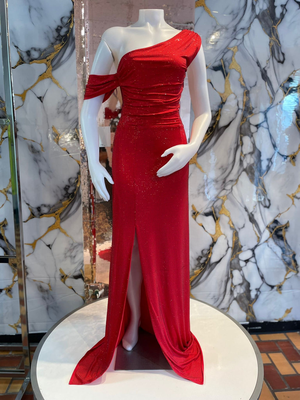 RED DRESS
